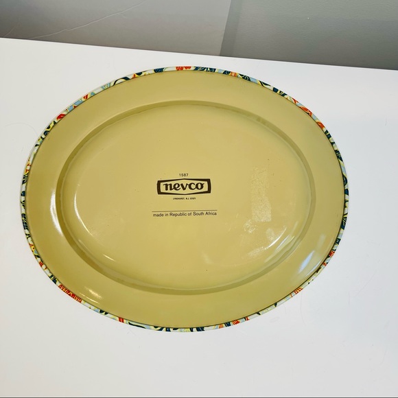 Vintage MCM Nevco 2 Metal trays tin Floral made South Africa red blue #1587 - Picture 4 of 11